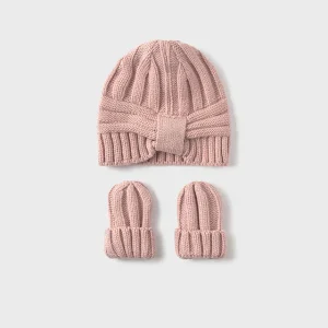 Comp. cappello manopole