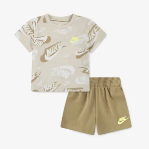 Completo 2 pezzi pantalone e t-shirt beige bambino nike