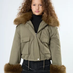 Giubbino Ragazza Corto Colore Militare – Pelliccia Staccabile e Fodera Verde Fluo